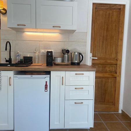 Cosy Studio - Place Du Figuier Bormes-les-Mimosas Eksteriør billede