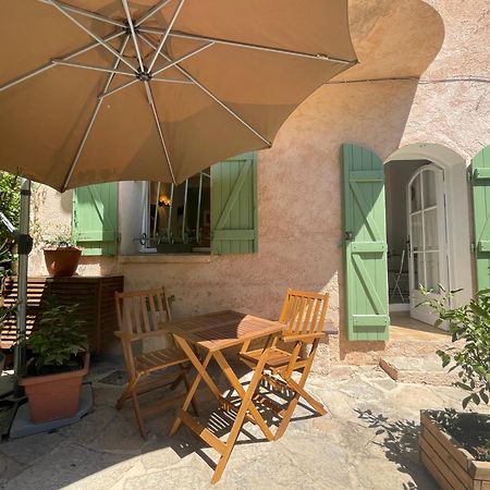 Cosy Studio - Place Du Figuier Bormes-les-Mimosas Eksteriør billede